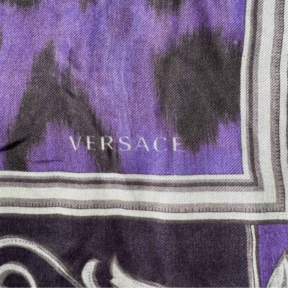 Versace Authentic Purple Leopard Print‎ Bordered Cashmere Blend Pashmina Scarf